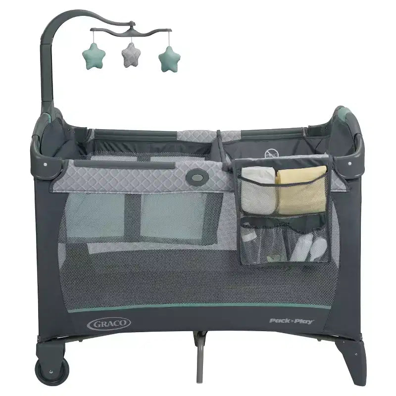 Parc Pack 'n Play Change 'n Carry : Roues verrouillables, Table à langer, Mobile pour bébé, Sac de transport