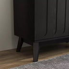 Meuble de rangement d'appoint cannelé de style moderne du milieu du siècle de 32 po, petit buffet à 2 portes avec pieds en bois massif et poignées dorées