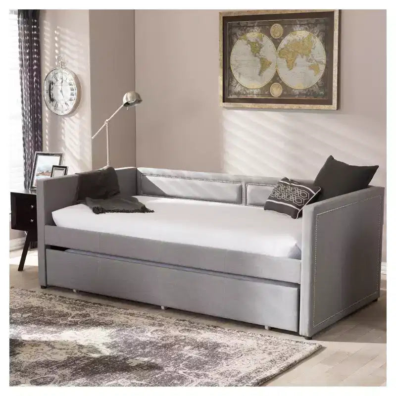 Canapé-lit gigogne double contemporain et moderne en tissu avec clous décoratifs et lit d'appoint escamotable, gris : Structure en bois d'hévéa